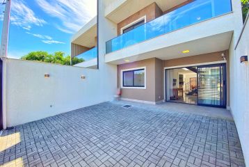 Sobrado com 4 quartos no Balneário Riviera - Matinhos/PR - REF.:755